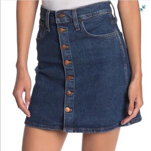 Made well Denim high waisted skirt sz. 27